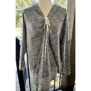 Inspired Hearts Waffle Knit Hooded Green Gray Shirt Womens Size XL